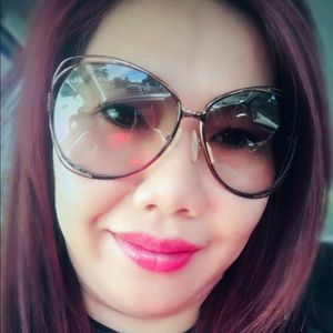 Meet your Posher, Kim